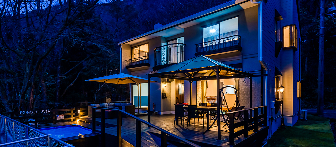 日本初の屋内外プライベートドッグラン付ヴィラ