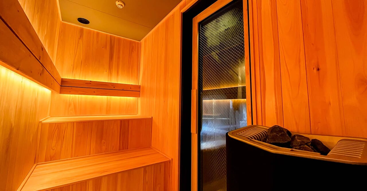 本格フィンランドサウナを備え付け